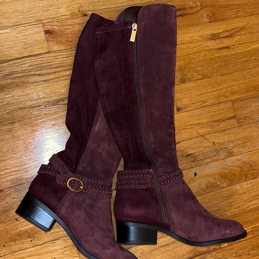 Plum Bandolino Knee boots.